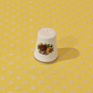 Vintage Royal Albert Old Country Roses Bone China Thimble